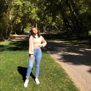 Meet your Posher, Ariana